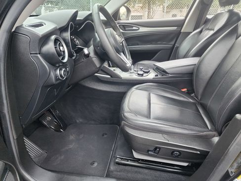 Used 2018 Alfa Romeo Stelvio Ti image 23
