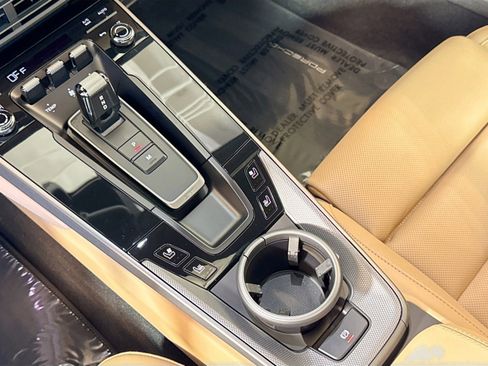 Used 2024 Porsche 911 Carrera 4S w/ Sport Package image 19