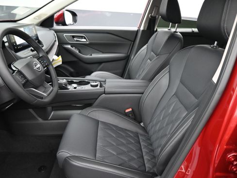 New 2026 Nissan Rogue Platinum w/ Platinum Premium Package image 10