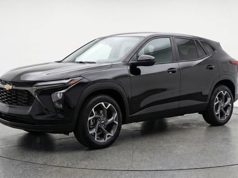 Used 2025 Chevrolet Trax LT FWD image 3