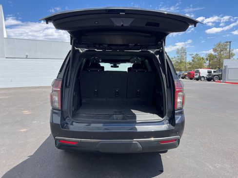 Used 2022 Chevrolet Tahoe Z71 w/ Z71 Off-Road Package AWD/4WD image 17