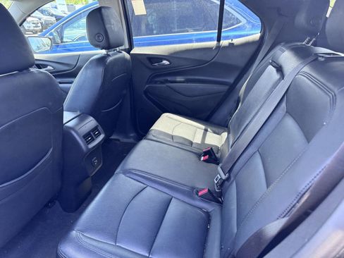 Used 2020 Chevrolet Equinox LT w/ Driver Convenience Package AWD/4WD image 9