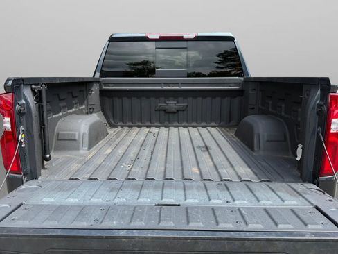 Used 2021 Chevrolet Silverado 1500 LT Trail Boss w/ Convenience Package II AWD/4WD image 27