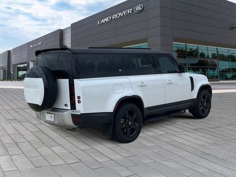 Used 2023 Land Rover Defender 130 SE AWD/4WD image 5