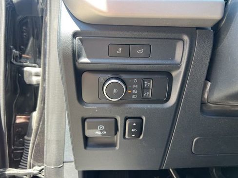 Used 2022 Ford Expedition XLT AWD/4WD image 24