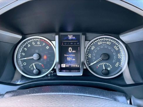 Used 2023 Toyota Tacoma 4x4 Double Cab image 25