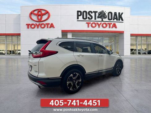 Used 2017 Honda CR-V Touring image 8