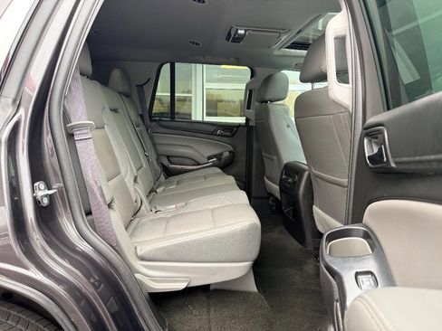 Used 2017 Chevrolet Tahoe LT w/ LT Signature Package image 38