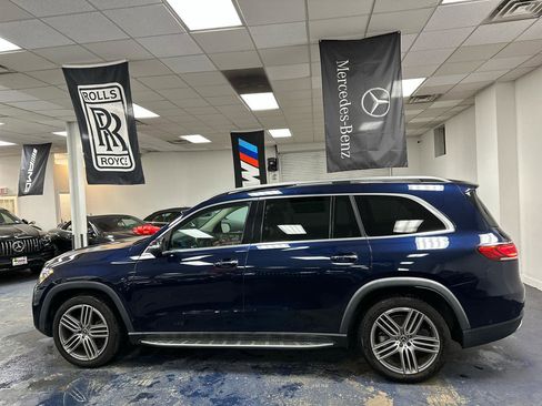 Used 2022 Mercedes-Benz GLS 450 4MATIC image 10