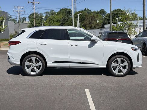 New 2026 Audi Q5 Premium Plus image 8