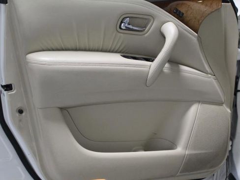 Used 2011 INFINITI QX56 4WD w/ Theater Pkg image 19