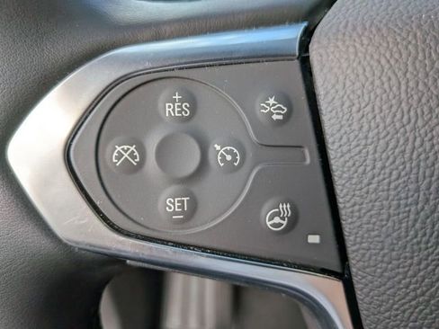 Used 2023 Chevrolet Traverse RS image 20