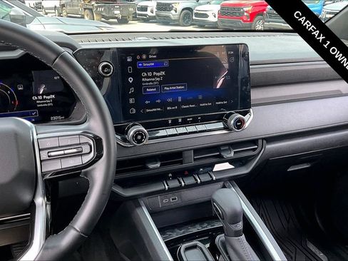 Used 2025 Chevrolet Colorado W/T w/ WT Convenience Package II RWD image 9