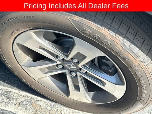 Used 2025 Honda Pilot EX-L image 2