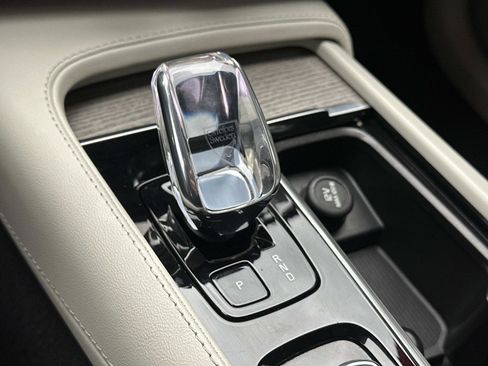 Certified 2023 Volvo XC90 T8 Ultimate image 15