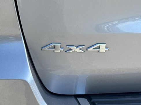 Used 2018 Jeep Grand Cherokee Limited AWD/4WD image 29