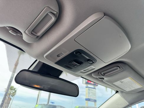 Used 2023 Toyota Camry SE image 30