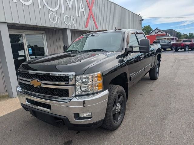 Used 2011 Chevrolet Silverado 2500 LT w/ Interior Plus Package AWD/4WD image 7