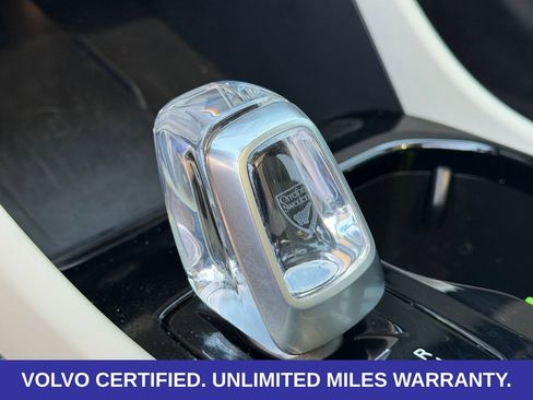 Certified 2026 Volvo XC40 B5 Plus AWD/4WD image 19