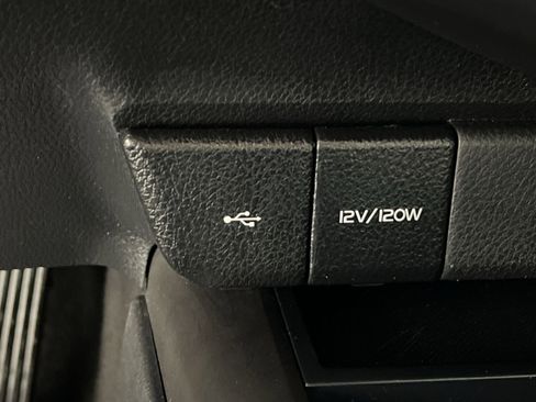 Used 2023 Toyota Camry SE image 33