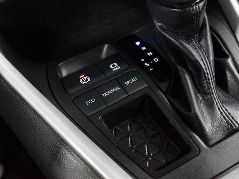 Certified 2023 Toyota RAV4 XLE FWD image 22