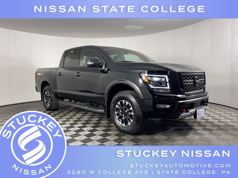 Used 2024 Nissan Titan PRO-4X w/ Pro-4x Convenience Package image 1