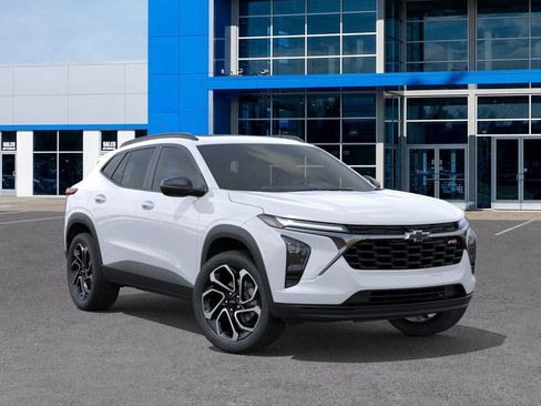 New 2026 Chevrolet Trax RS w/ Sunroof Package image 8