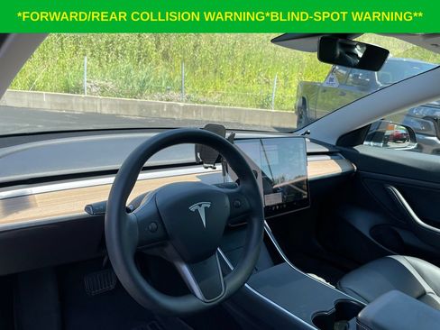 Used 2020 Tesla Model 3 Standard Range Plus RWD image 14