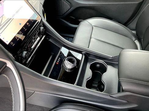 New 2025 Jeep Grand Cherokee Limited image 12