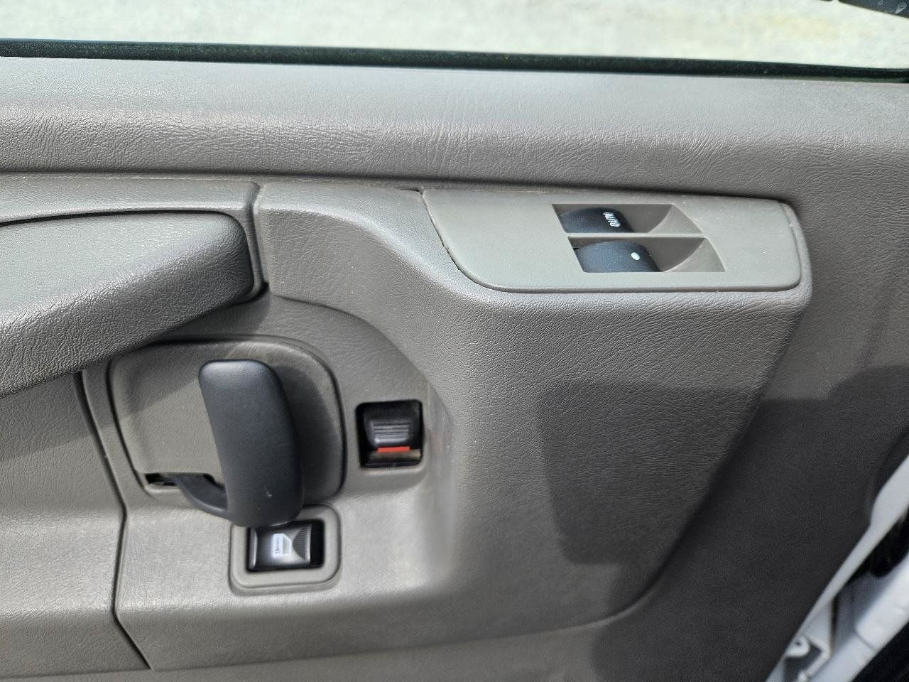 Used 2014 Chevrolet Express 1500 LT w/ LT Preferred Equipment Group AWD/4WD image 13
