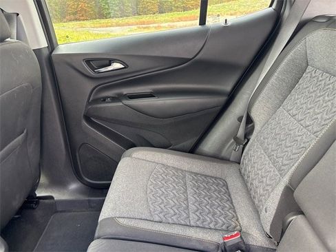 Used 2022 Chevrolet Equinox LT image 44