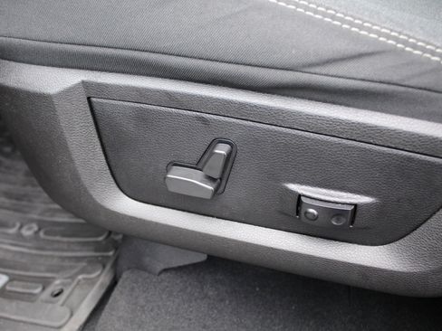 Used 2022 RAM 1500 Classic Warlock image 24