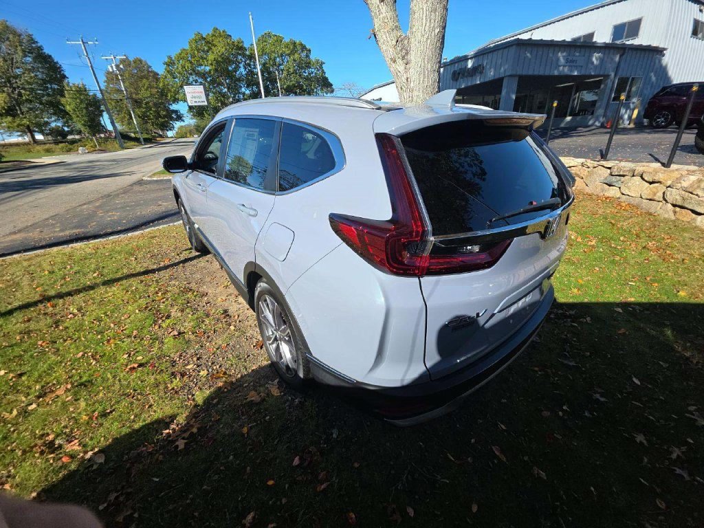 Used 2021 Honda CR-V Touring image 3