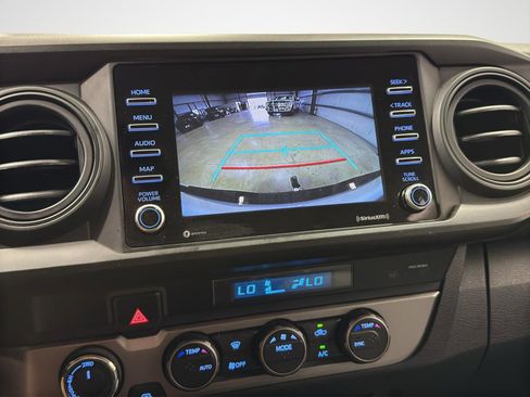Used 2022 Toyota Tacoma SR image 24