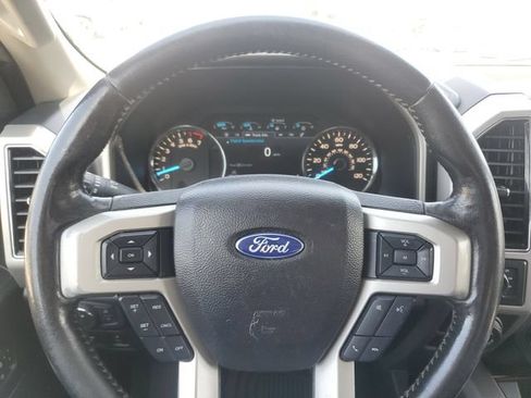 Used 2019 Ford F150 Lariat w/ Trailer Tow Package AWD/4WD image 23