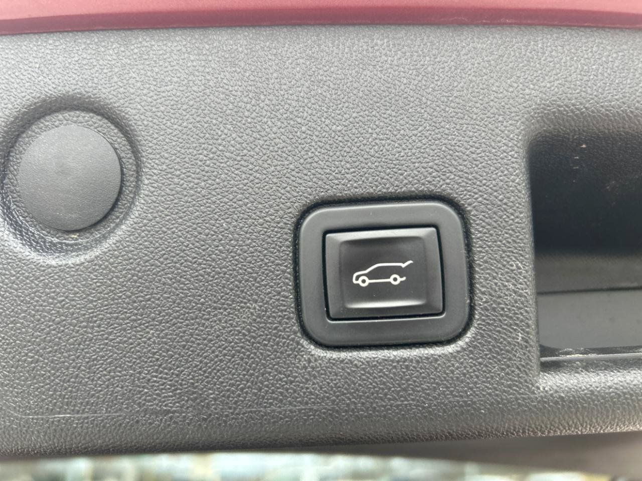 Used 2019 Chevrolet Equinox Premier AWD/4WD image 22