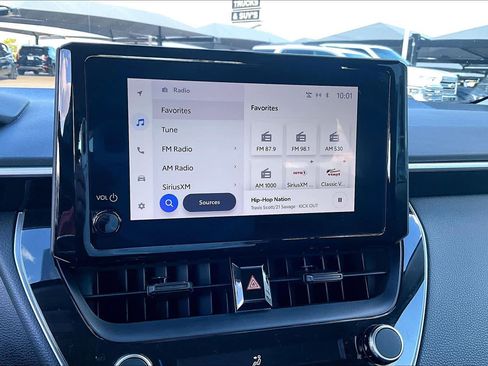 Used 2024 Toyota Corolla LE image 31