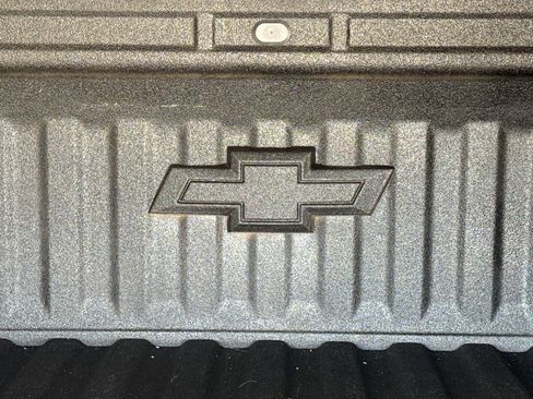 Used 2019 Chevrolet Silverado 1500 LTZ w/ LTZ Plus Package AWD/4WD image 5