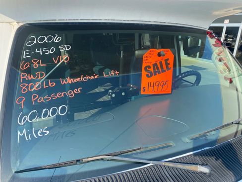 Used 2006 Ford E-450 and Econoline 450 image 2