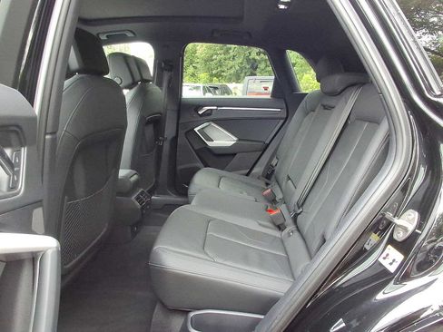 Used 2023 Audi Q3 2.0T Premium Plus w/ Premium Plus Package AWD/4WD image 26