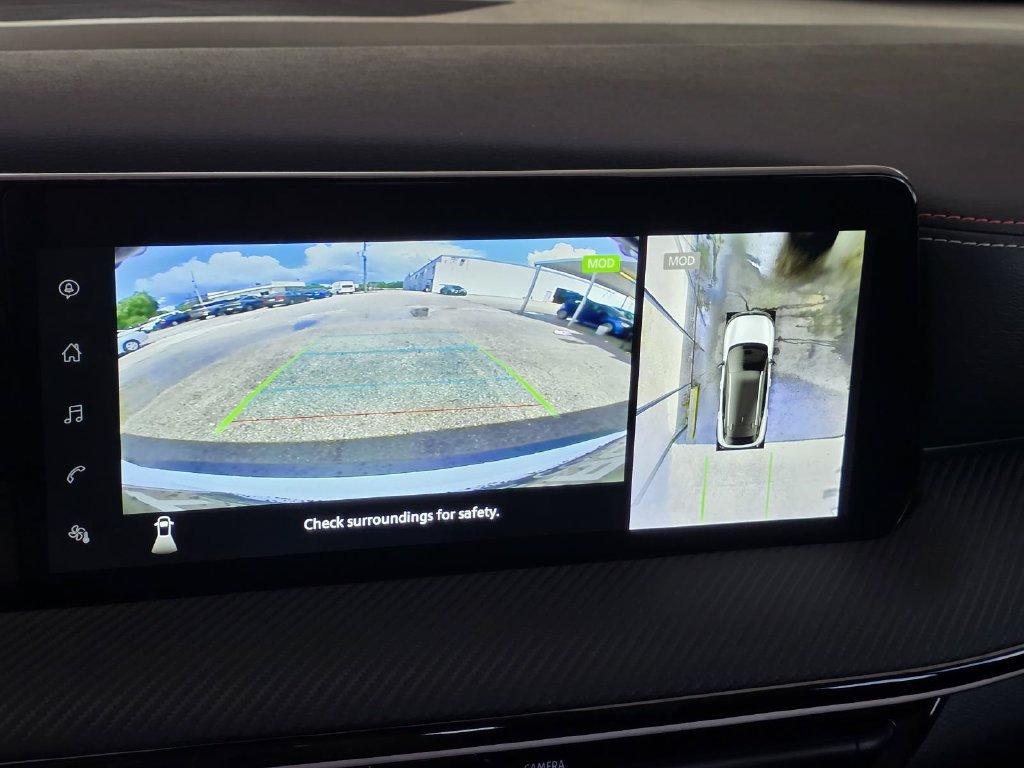 New 2025 Nissan Kicks SR FWD image 14