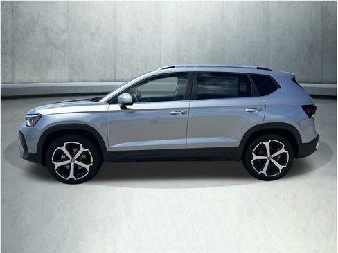 New 2025 Volkswagen Taos SEL image 2