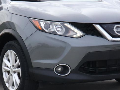 Used 2018 Nissan Rogue Sport SV w/ SV Technology Package image 7