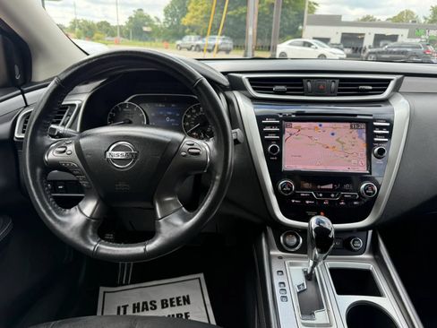 Used 2019 Nissan Murano SV AWD/4WD image 32