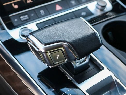 Used 2022 Audi Q8 Premium w/ Convenience Package image 29