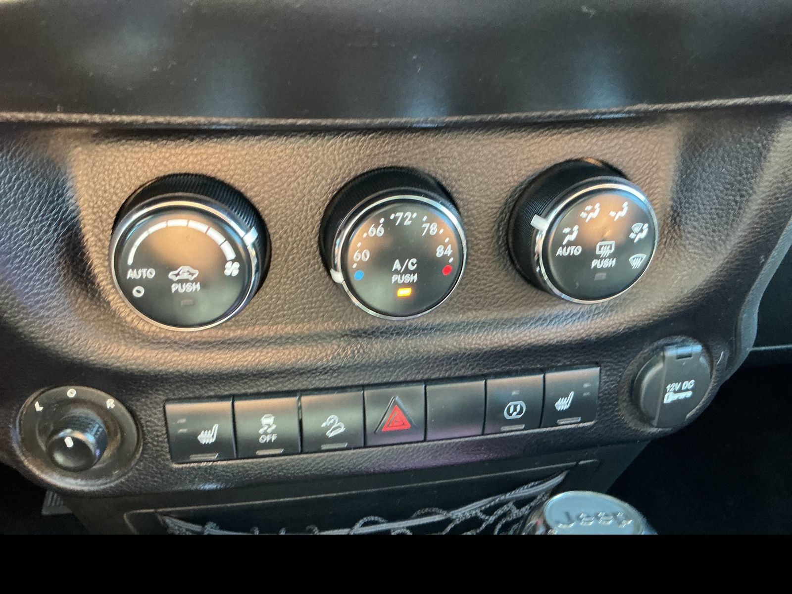 Used 2016 Jeep Wrangler Unlimited Rubicon w/ Dual Top Group AWD/4WD image 17