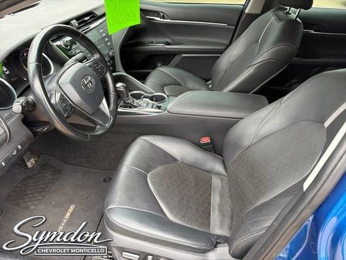 Used 2020 Toyota Camry XSE FWD image 9