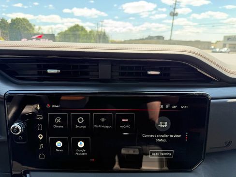 Used 2026 GMC Sierra 2500 AT4 w/ AT4 Premium Plus Package AWD/4WD image 13