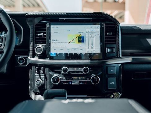 New 2025 Ford F150 Lariat w/ Equipment Group 502A High image 43