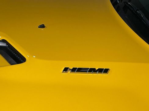 Used 2012 Dodge Challenger R/T RWD image 11